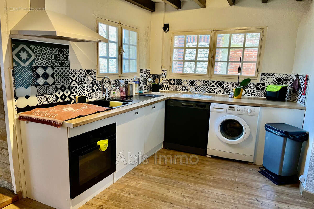 Maison à PRUNAY-LE-GILLON