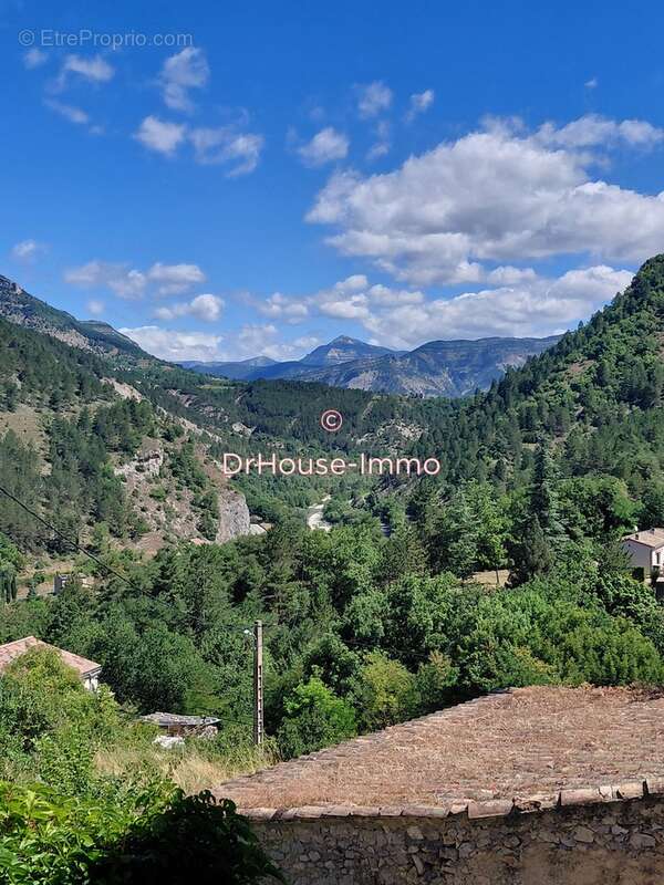 Maison à ESPENEL