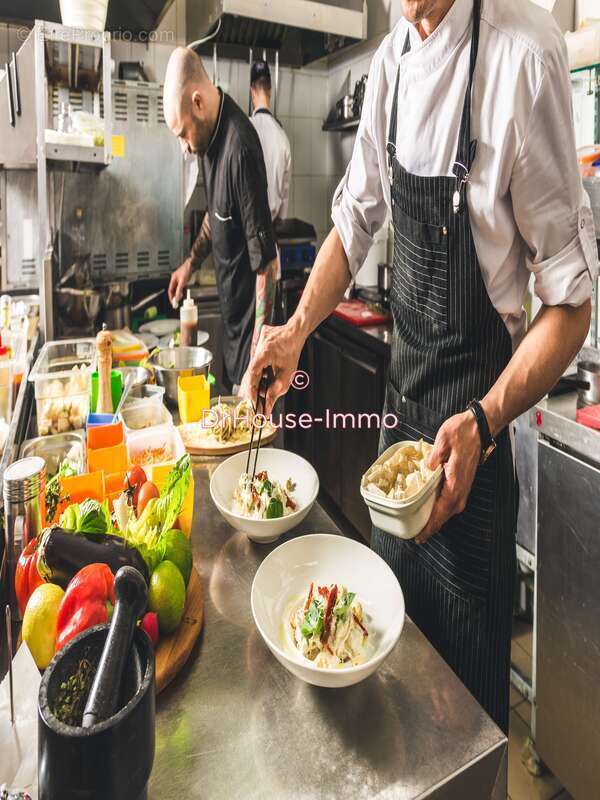 Commerce à VILLEFRANCHE-SUR-SAONE