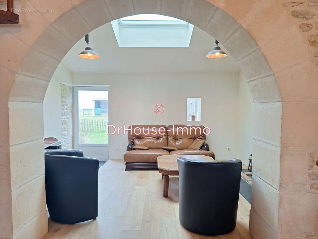 Maison à PUYRAVAULT