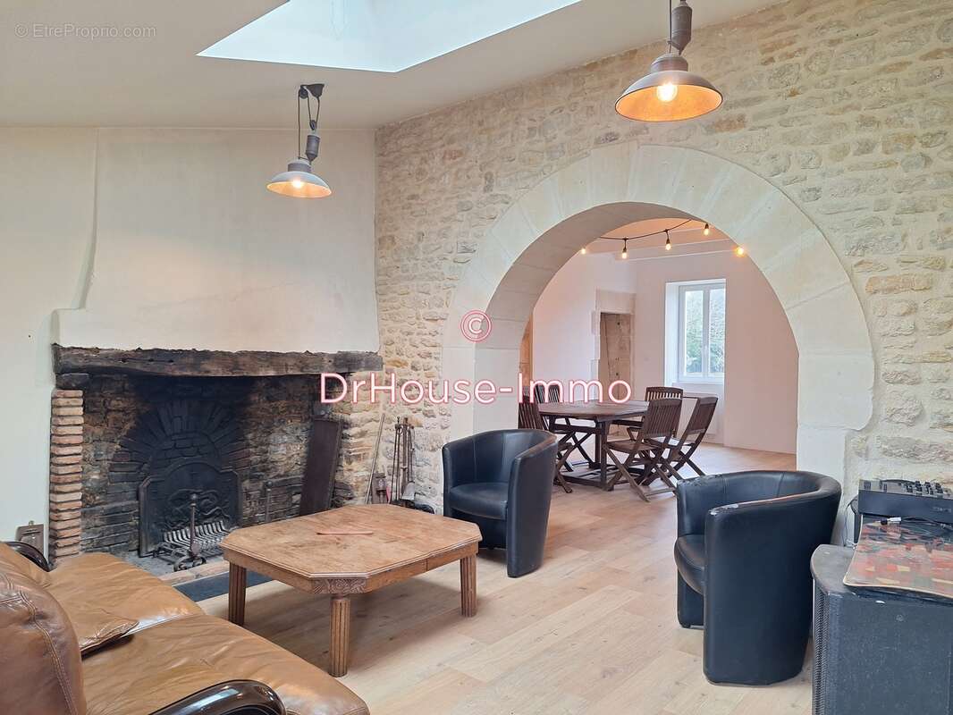 Maison à PUYRAVAULT