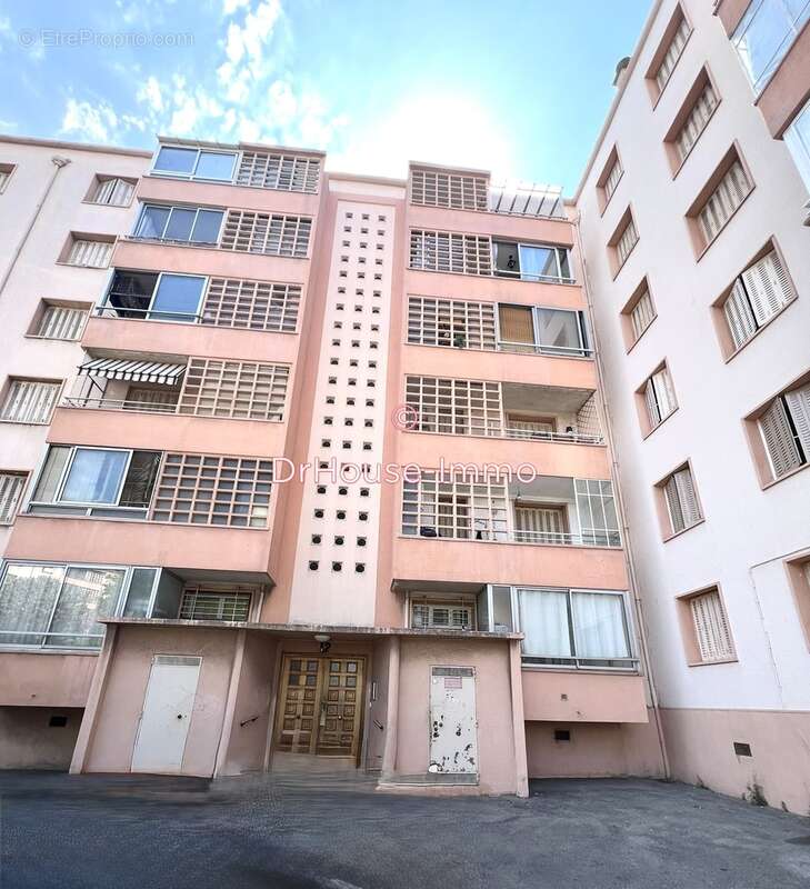 Appartement à MARSEILLE-9E