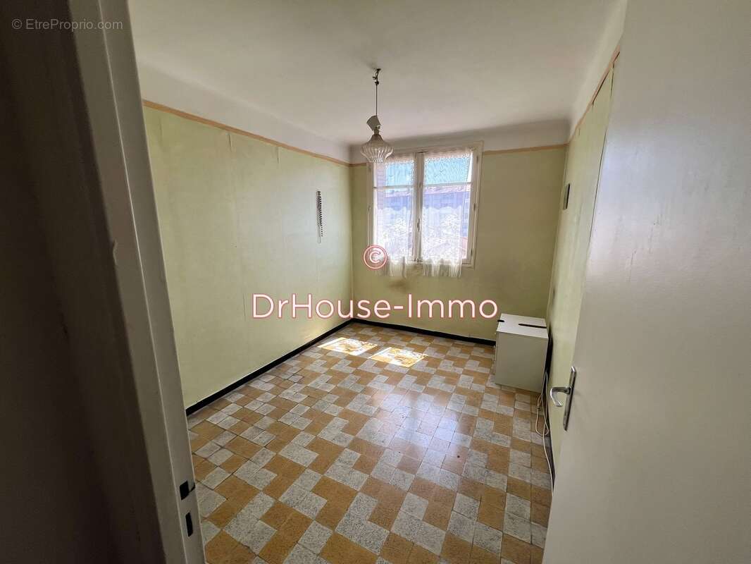 Appartement à MARSEILLE-9E