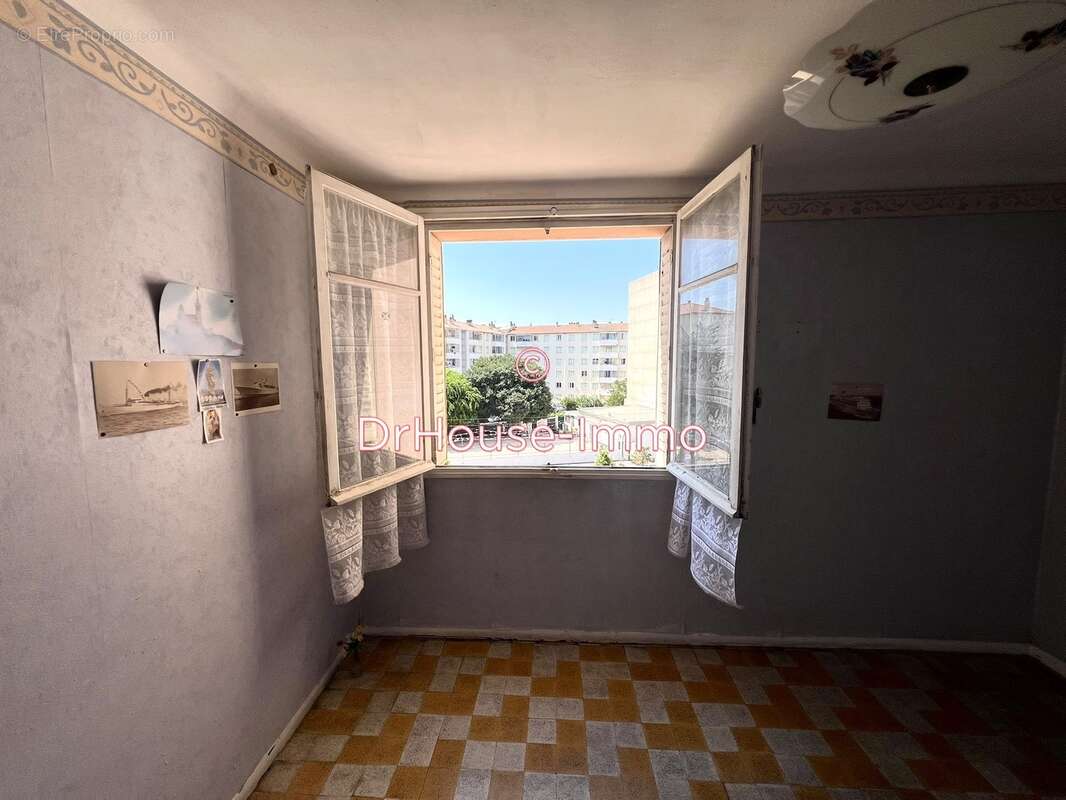 Appartement à MARSEILLE-9E