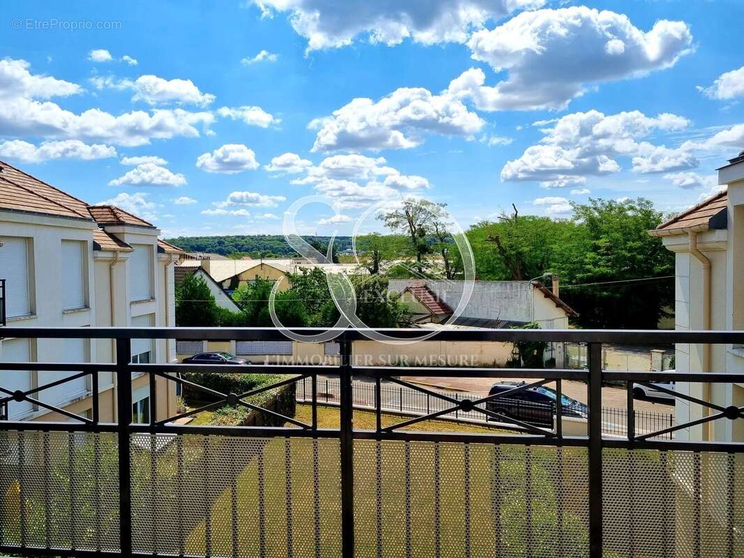 Appartement à AUBERGENVILLE