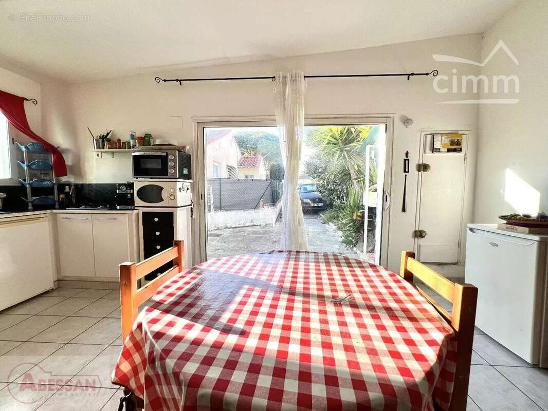 Maison à PORT-SAINT-LOUIS-DU-RHONE