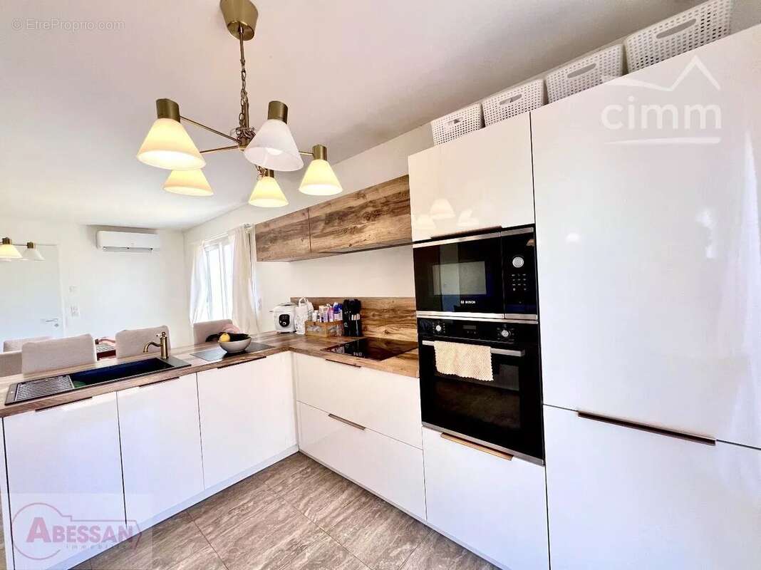 Maison à PORT-SAINT-LOUIS-DU-RHONE