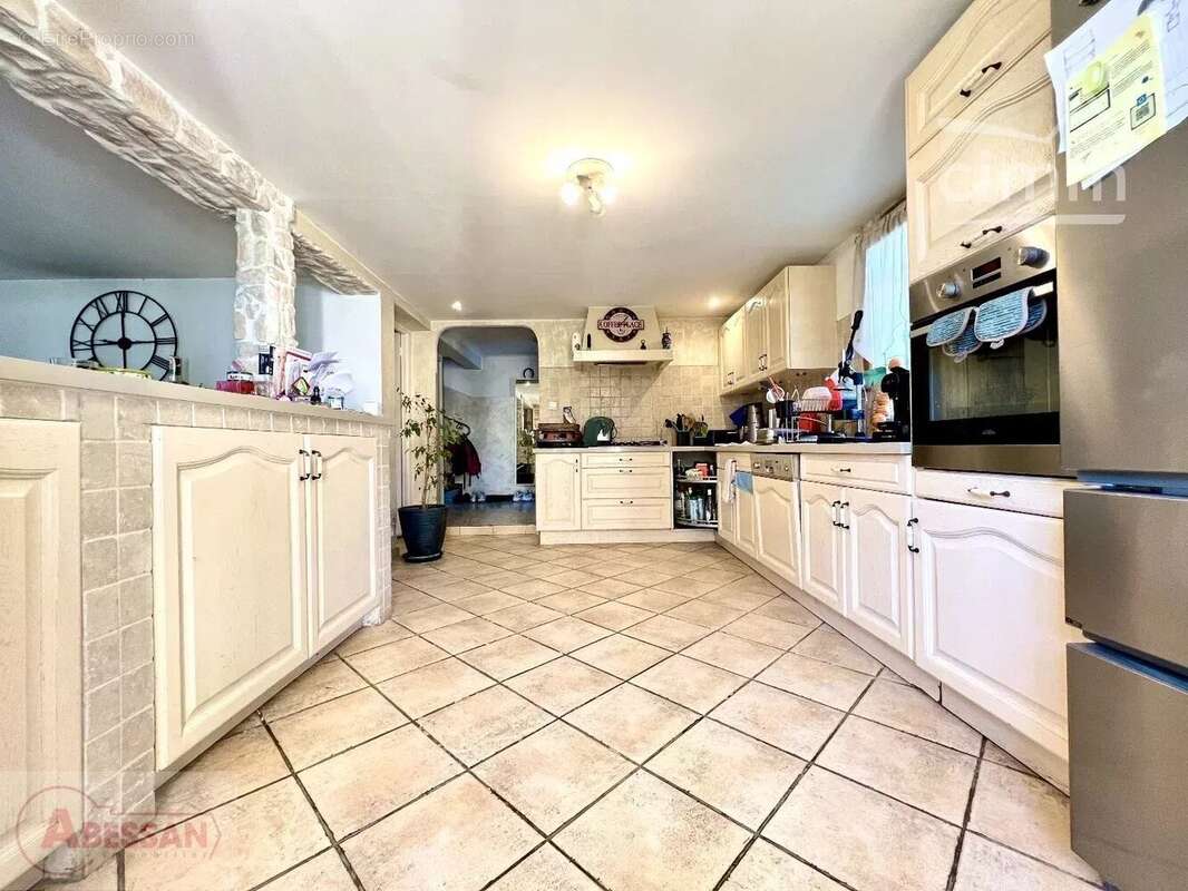 Maison à PORT-SAINT-LOUIS-DU-RHONE