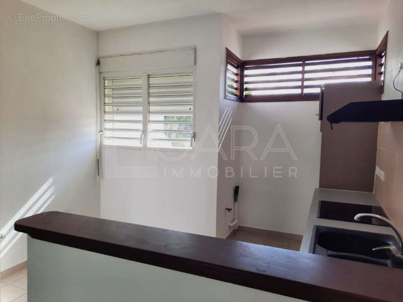 PHOTO-2025-04-30-16-06-13 (2)_lzn - Appartement à REMIRE-MONTJOLY