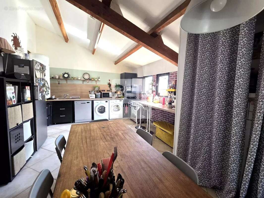 Maison à BAGNOLS-SUR-CEZE