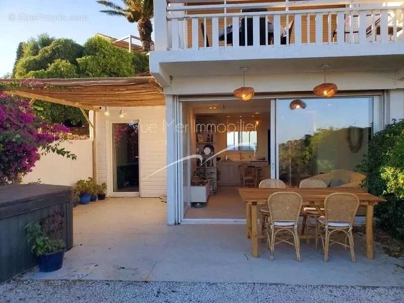 Appartement à LE LAVANDOU