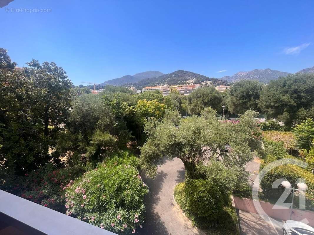 Appartement à ROQUEBRUNE-CAP-MARTIN