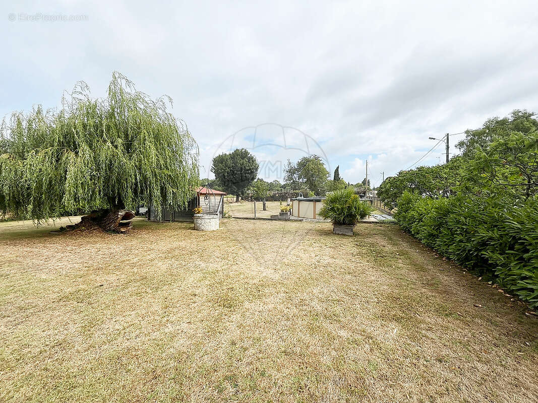 Maison à SAINT-ROMAIN-DE-BENET