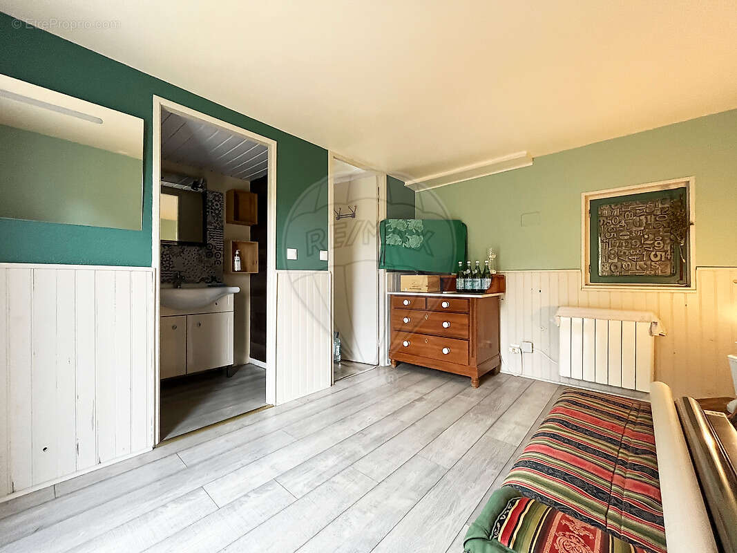 Maison à SAINT-ROMAIN-DE-BENET