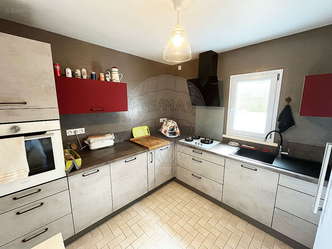 Maison à SAINT-ROMAIN-DE-BENET