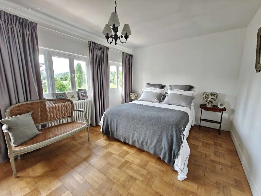 Maison à MONTFORT-SUR-RISLE