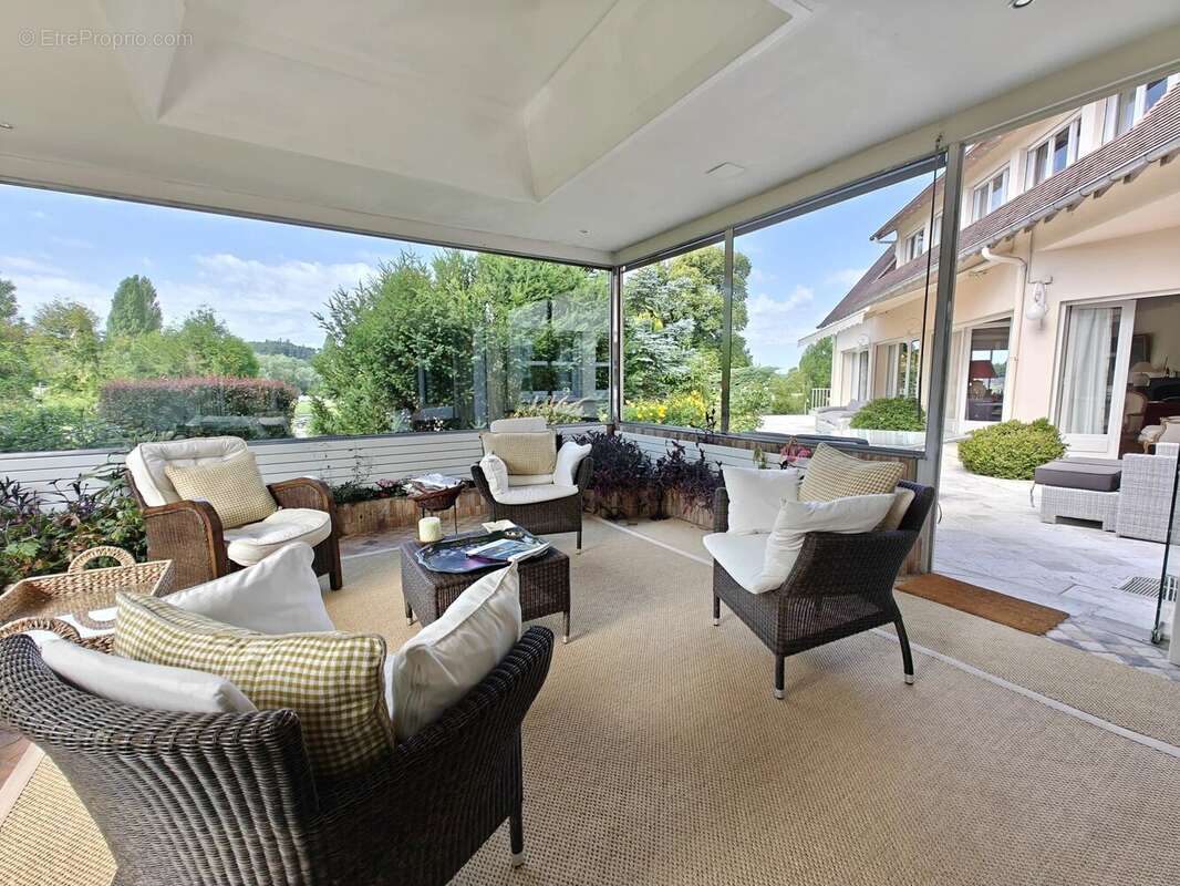 Maison à MONTFORT-SUR-RISLE