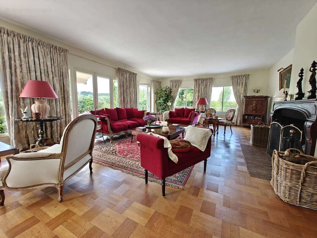 Maison à MONTFORT-SUR-RISLE