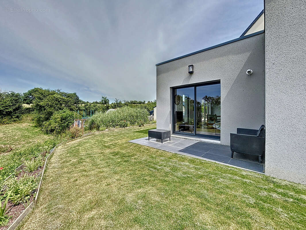 Maison à LES MOITIERS-D&#039;ALLONNE