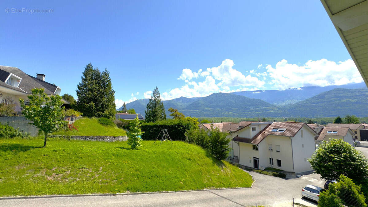 Maison à LA TERRASSE
