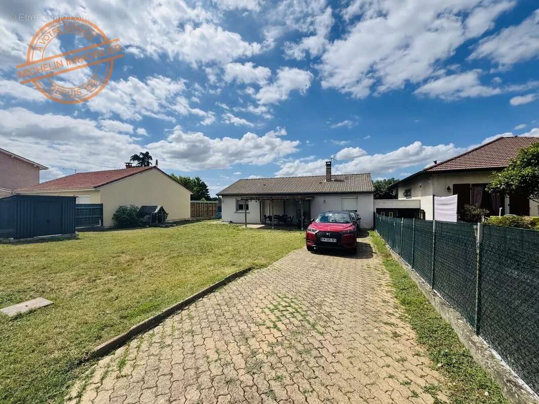 Maison à VILLETTE-D&#039;ANTHON