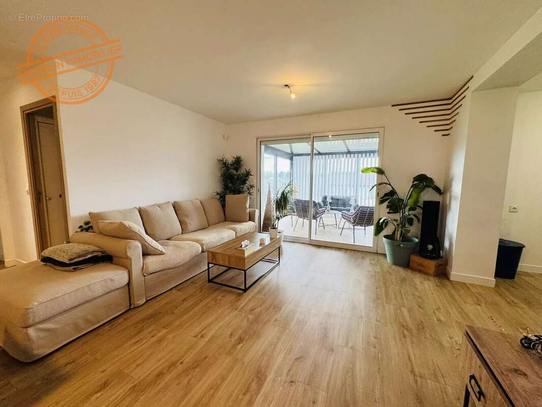 Maison à VILLETTE-D&#039;ANTHON