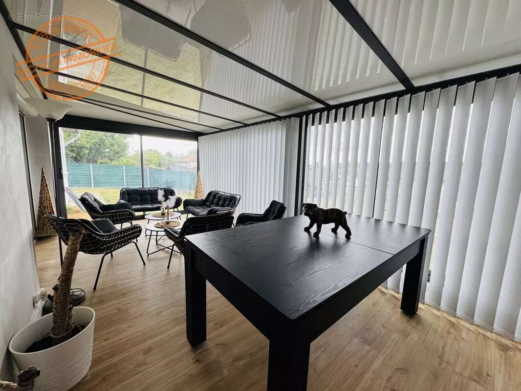 Maison à VILLETTE-D&#039;ANTHON