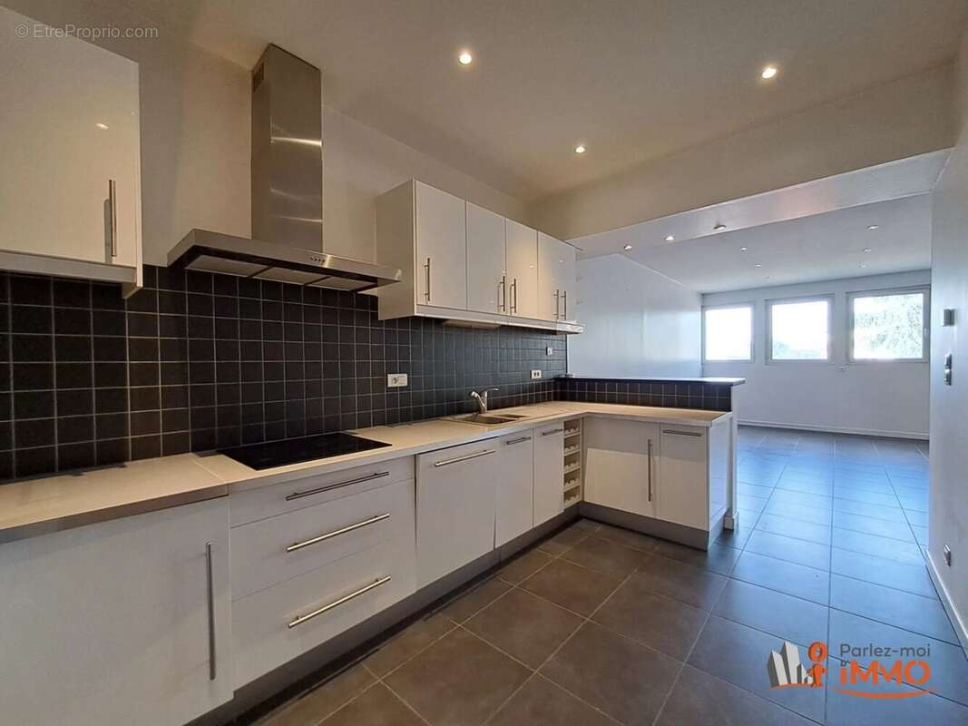 Appartement à SAINT-ETIENNE