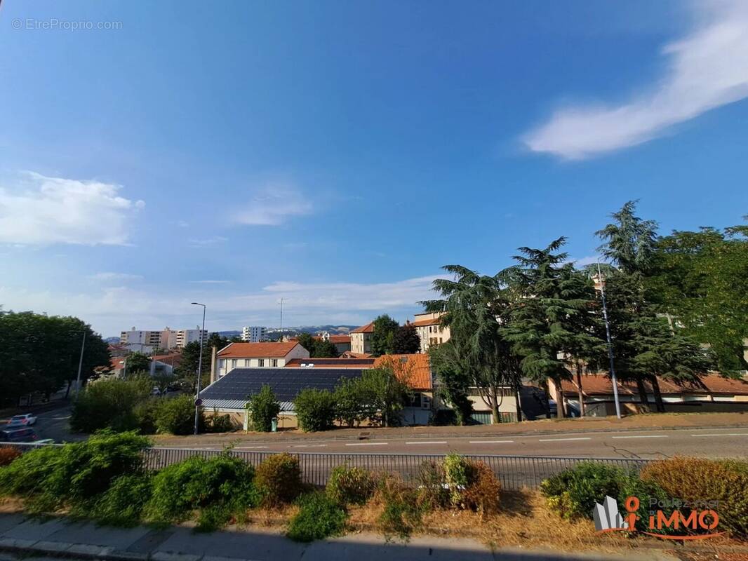 Appartement à SAINT-ETIENNE