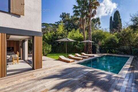 Maison à LA CROIX-VALMER