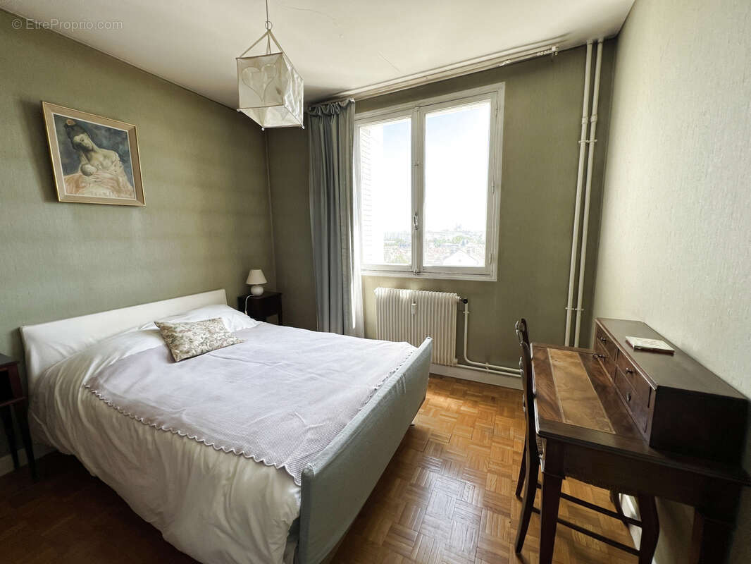 Appartement à SAINTE-SAVINE