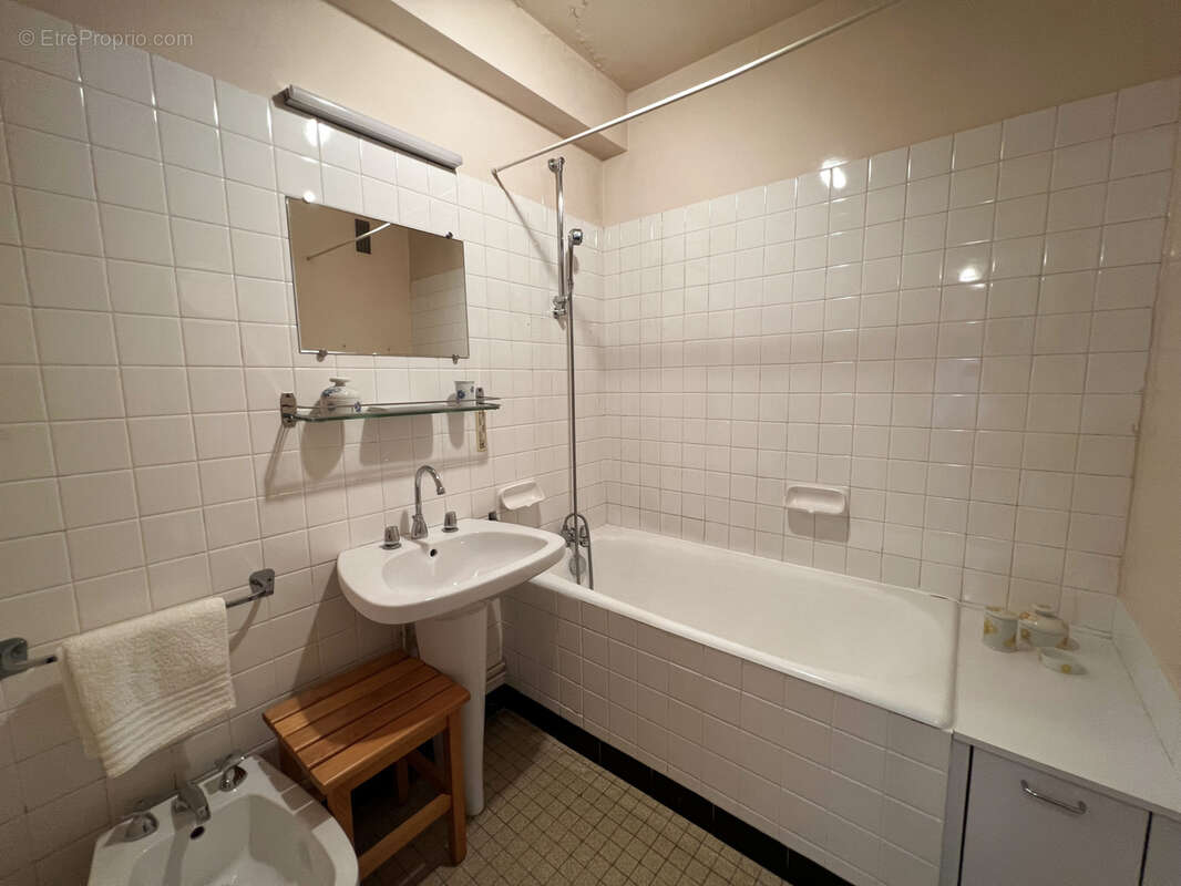 Appartement à SAINTE-SAVINE