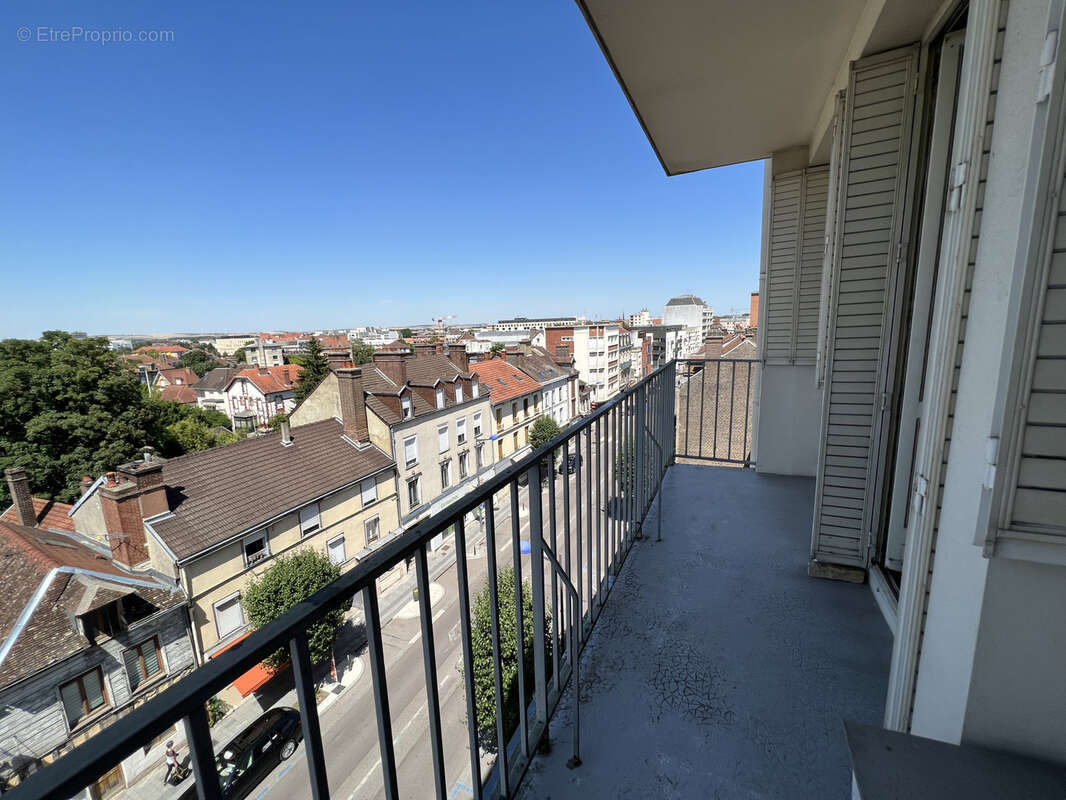 Appartement à SAINTE-SAVINE