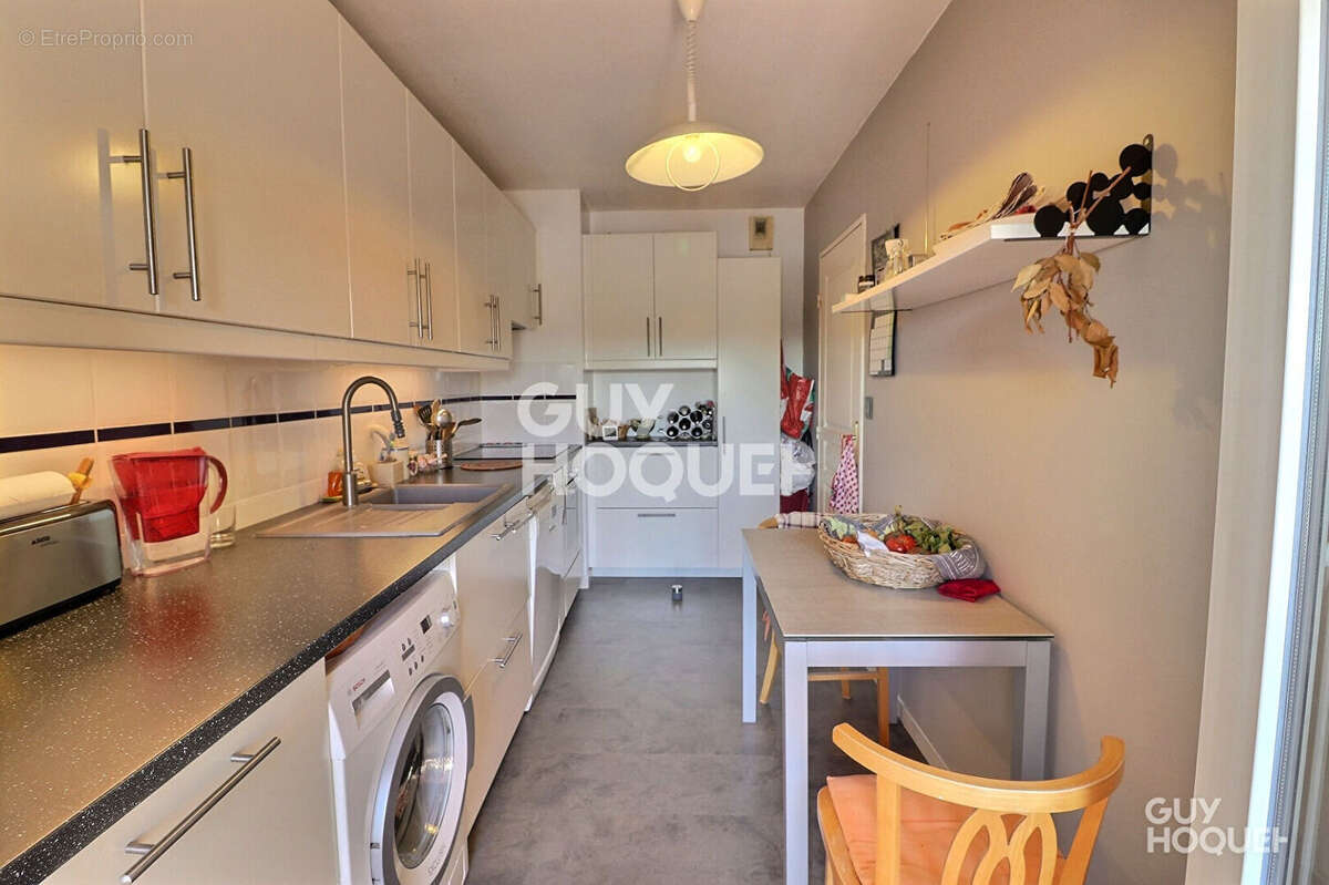 Appartement à LATTES