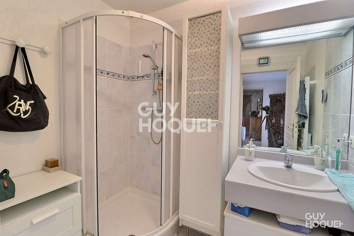 Appartement à LATTES