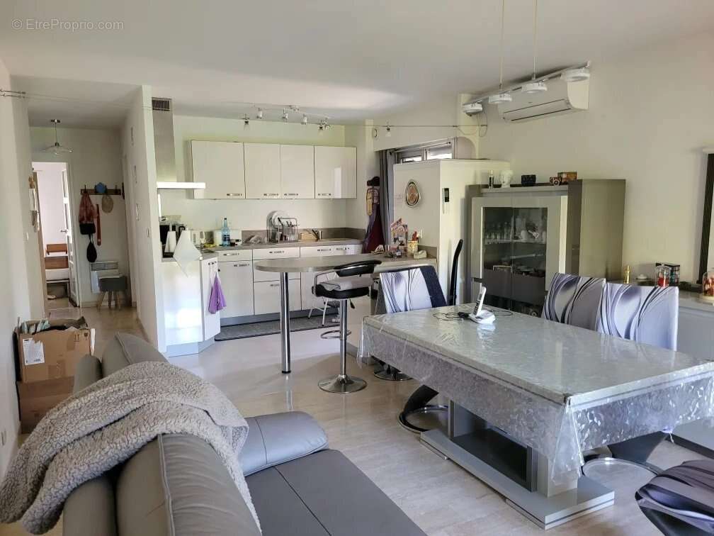 Appartement à PEYMEINADE