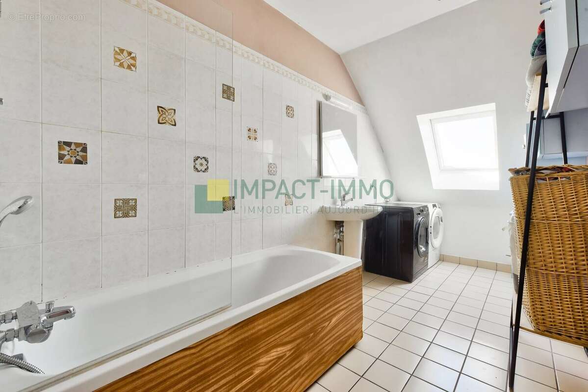 Appartement à CLICHY
