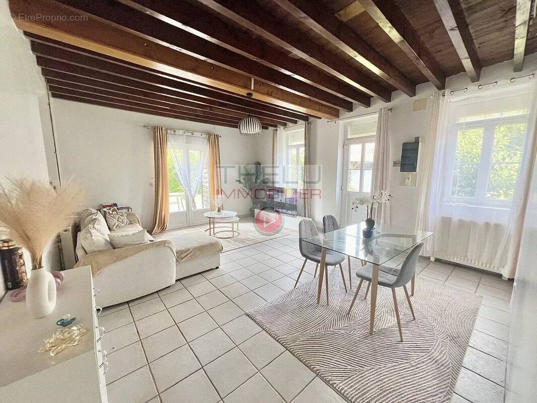 Maison à GUIGNEMICOURT