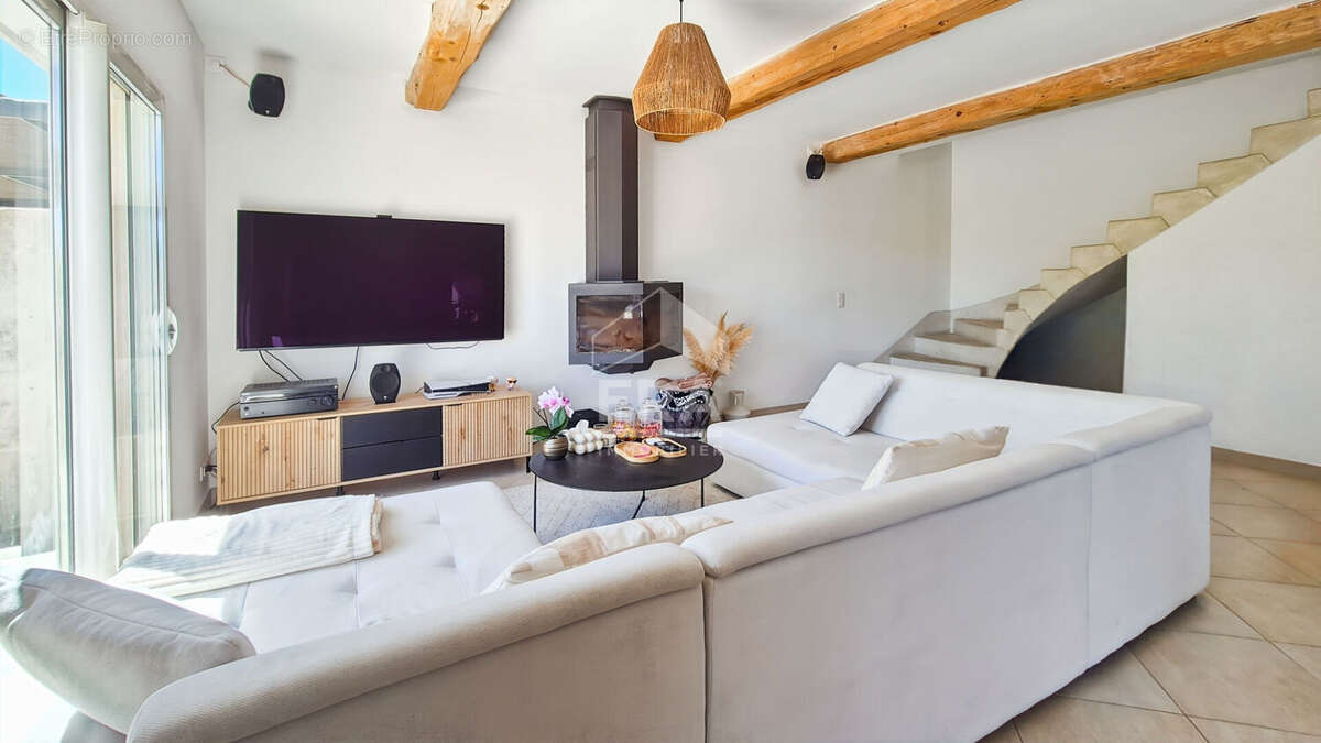 Maison à CHATEAURENARD