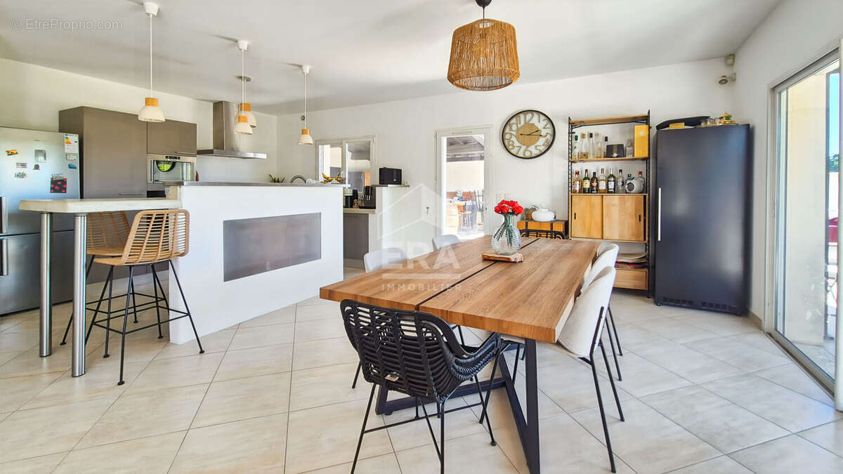 Maison à CHATEAURENARD