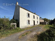 Maison à LOCOAL-MENDON