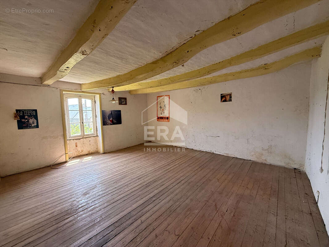 Maison à LOCOAL-MENDON