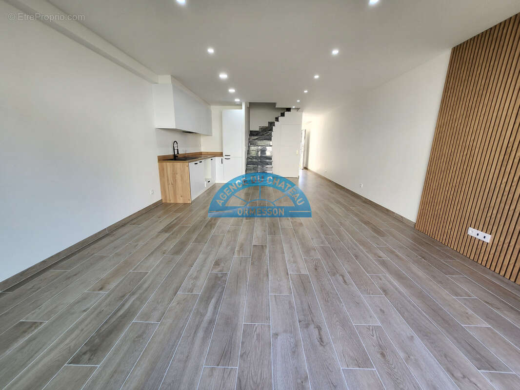 Maison à ORMESSON-SUR-MARNE