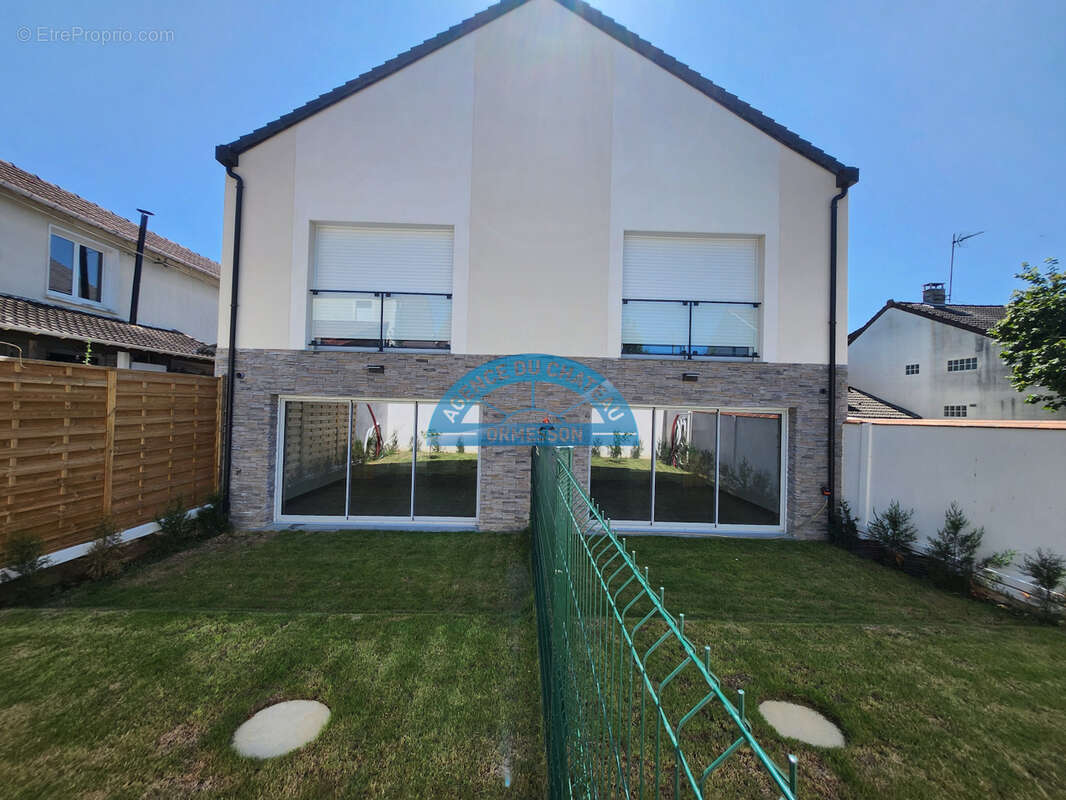 Maison à ORMESSON-SUR-MARNE