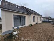 Joli pavillon de 2017 d'une surface habitable de 125 m² avec commodités de plain pied - Maison à SOISSONS