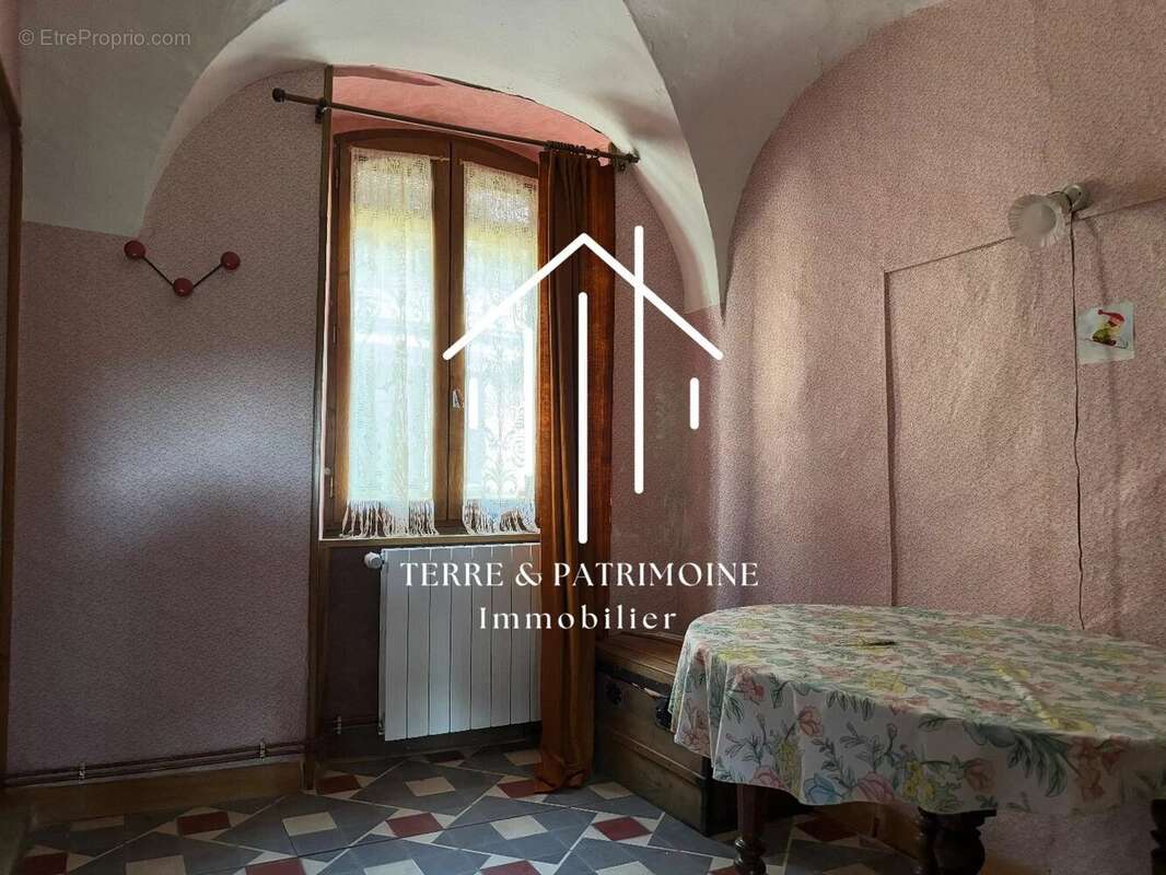 Maison à VALLON-PONT-D&#039;ARC