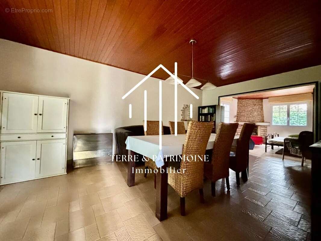 Maison à ORGNAC-L&#039;AVEN