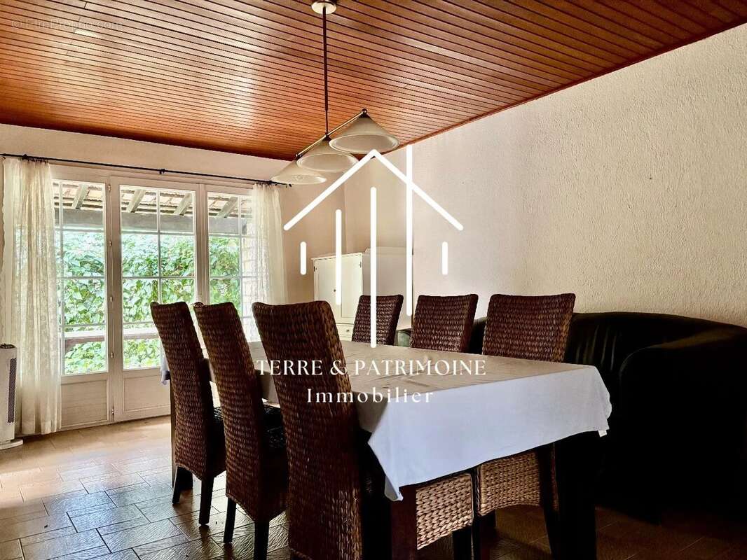 Maison à ORGNAC-L&#039;AVEN