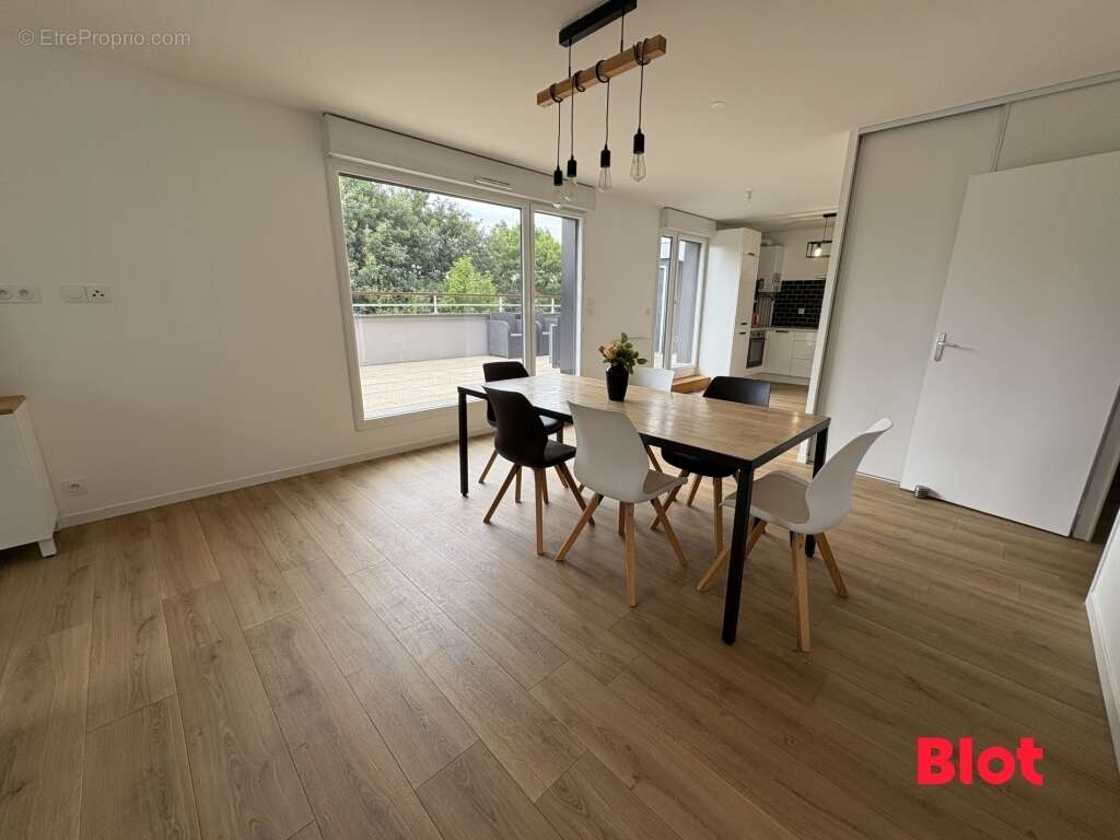 Appartement à LE RHEU