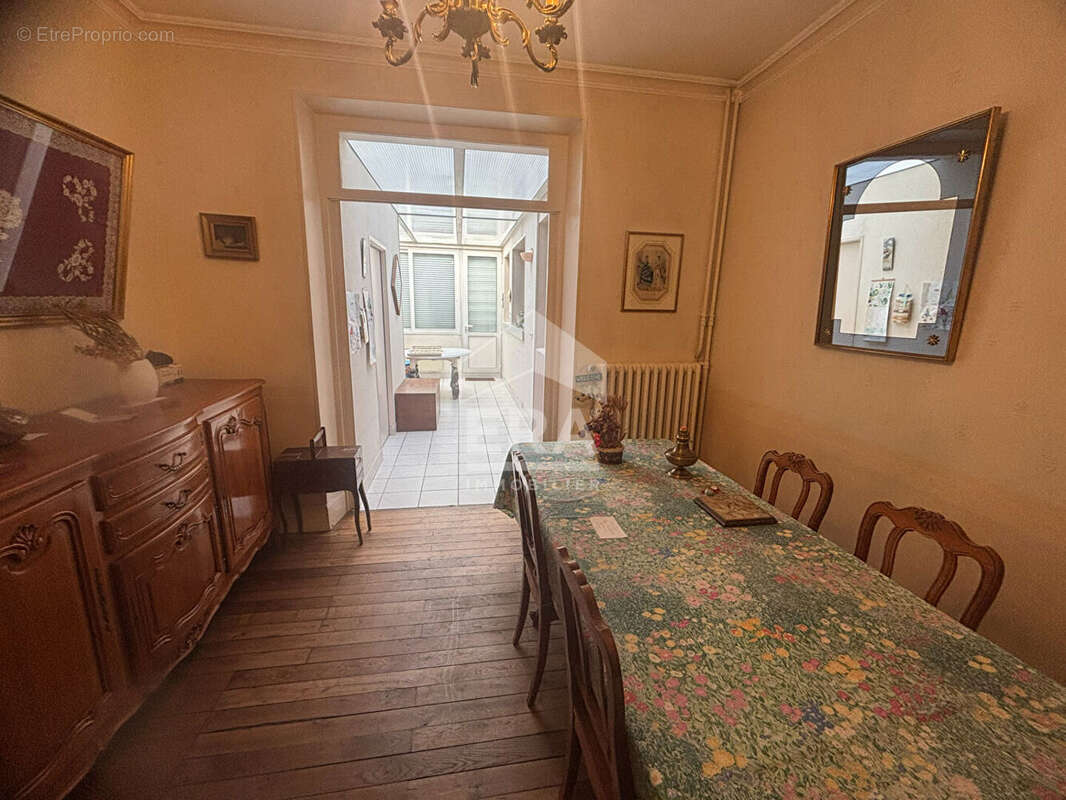 Maison à CHATEAUROUX